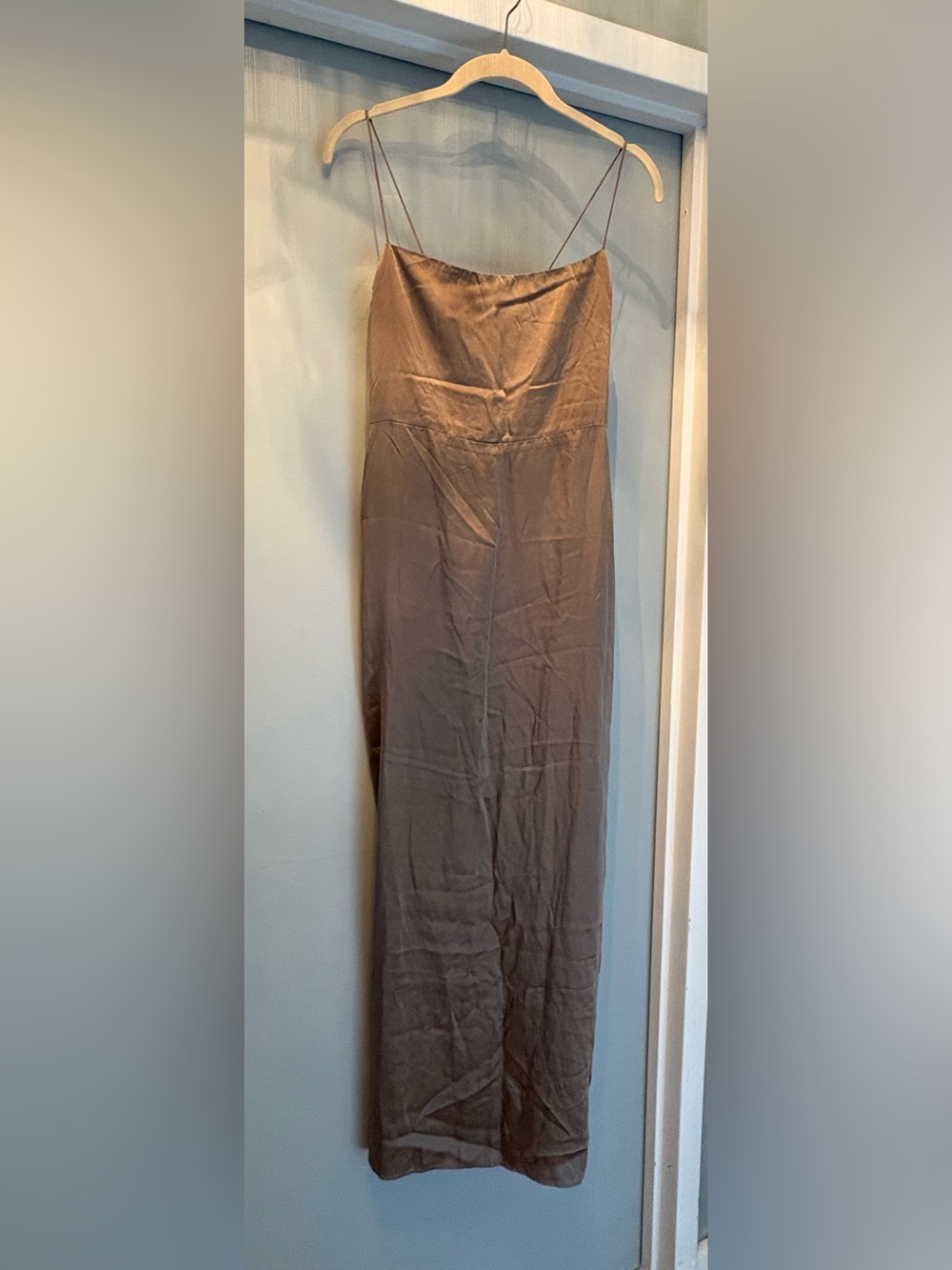 Reformation Frankie Gold Dress- size 8 - Picture 3 of 6